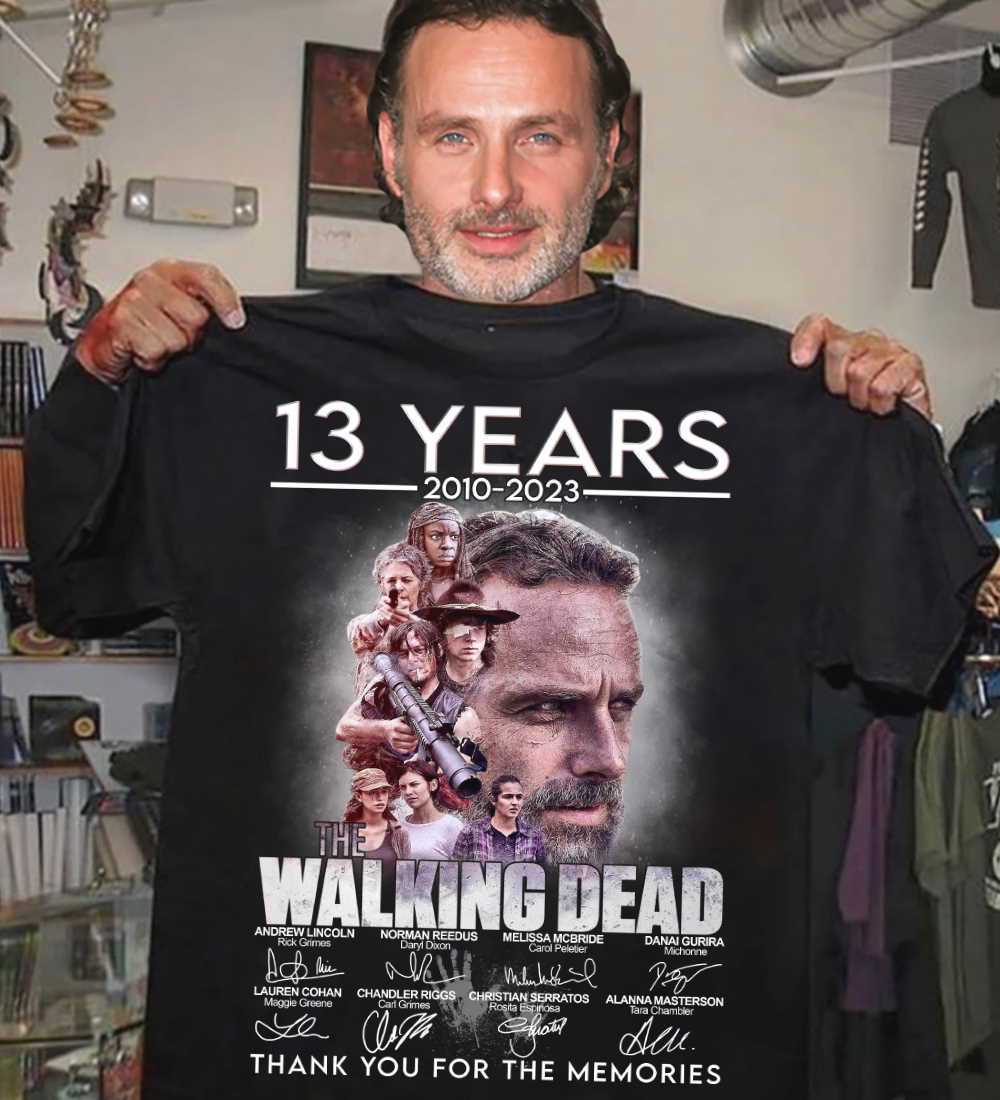 13 Years The Walking Dead Signatures Unisex Shirt